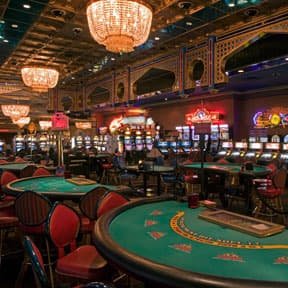 32 APK live casino table games on mobile for Philippines players
